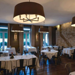 salle-front-potiniere